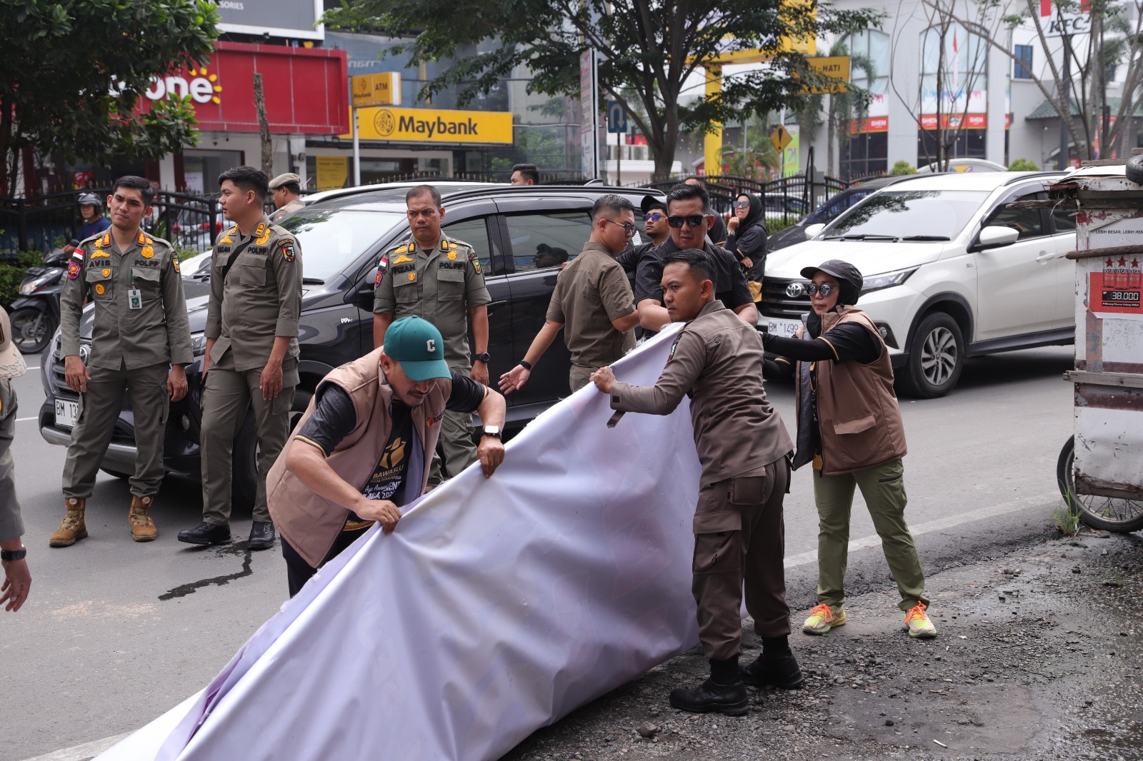 Penertiban Alat Peraga Kampanye