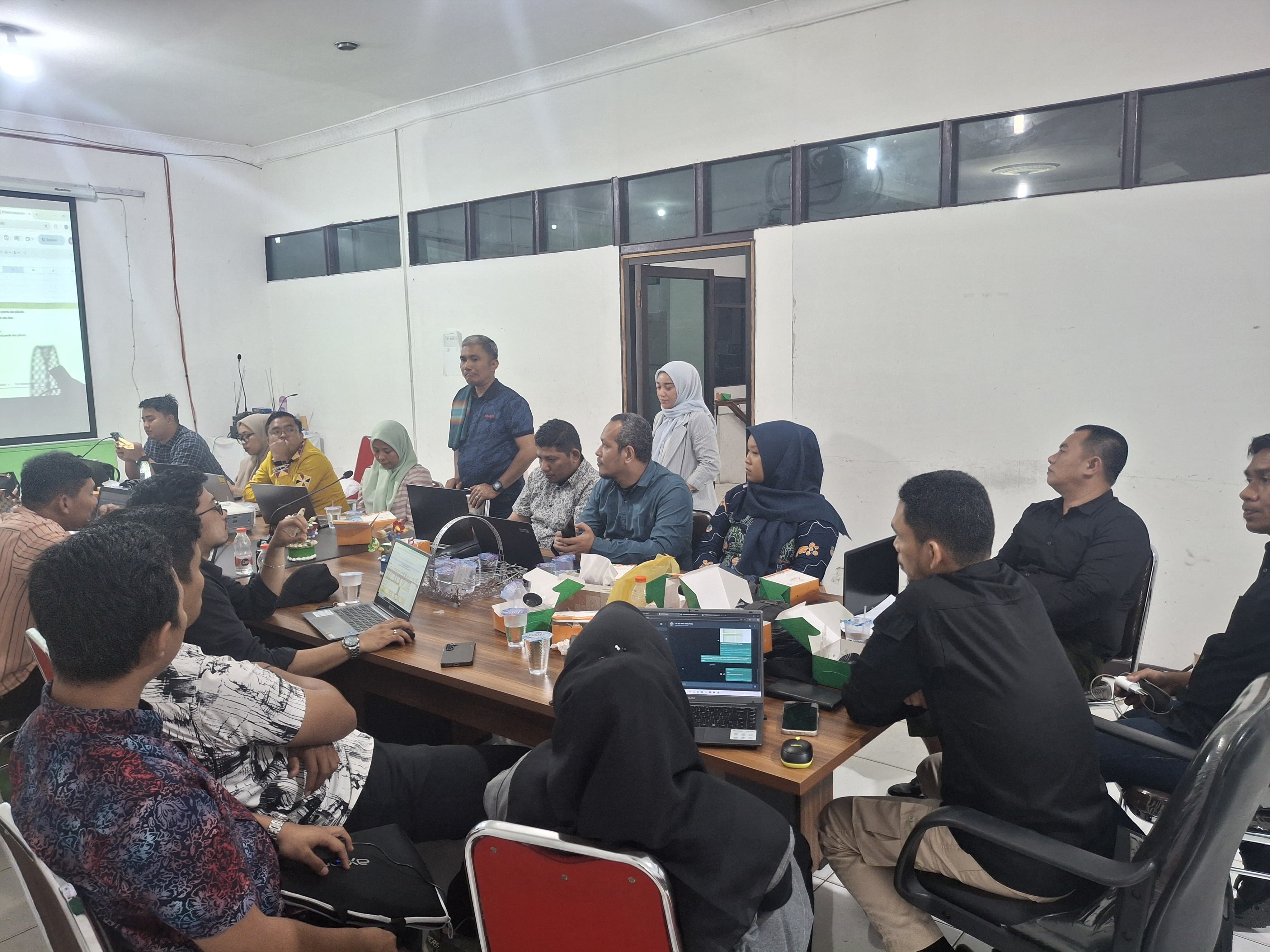 hadiri Rapat Kerja pengumpulan data pembuatan laporan akhir Divisi SDM-OD