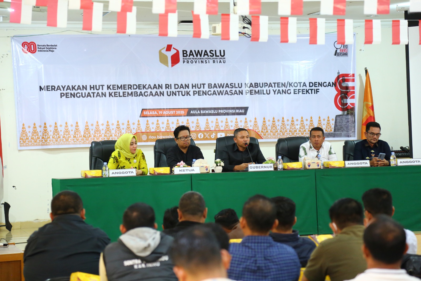 Bawaslu Kota Pekanbaru dan Bawaslu Provinsi Riau Gelar Perayaan HUT RI dan HUT Bawaslu Kabupaten/Kota