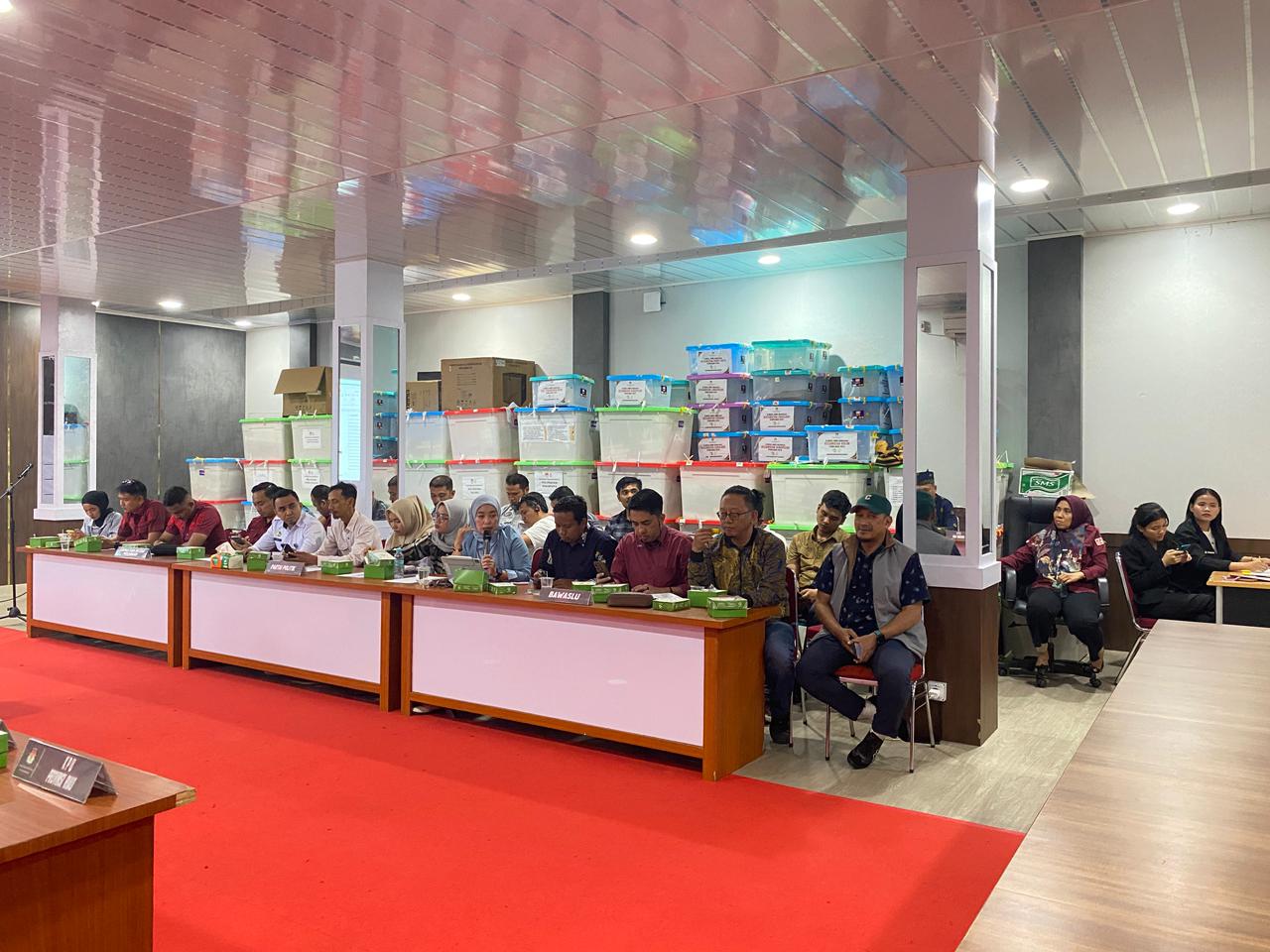 Bawaslu Pekanbaru Pantau Ketat Rekapitulasi Data Pemilih Triwulan Ketiga KPU Pekanbaru