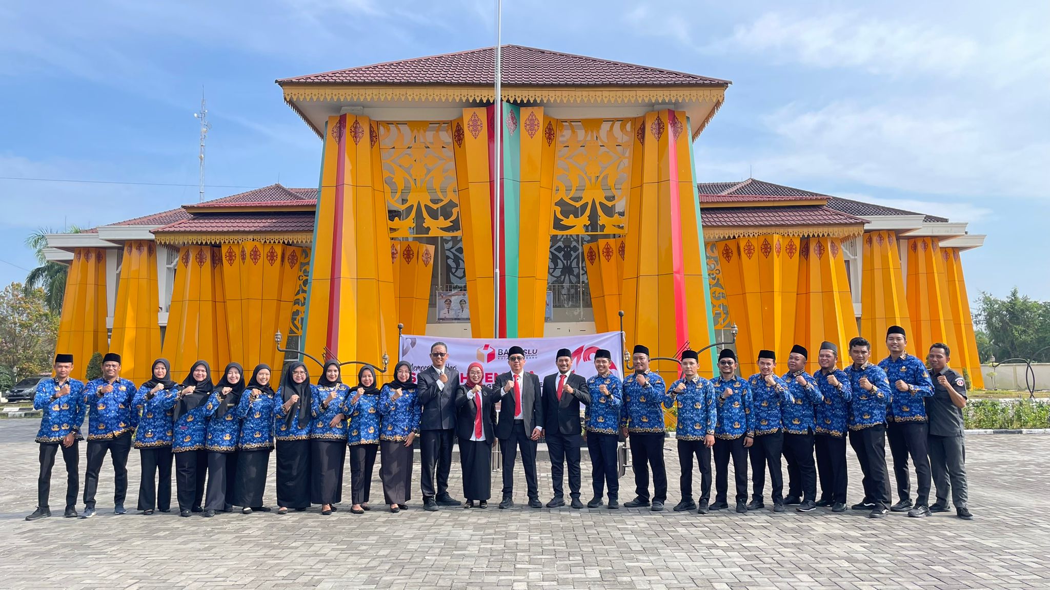 Bawaslu Kota Pekanbaru Ikuti Upacara Peringatan Hari Sumpah Pemuda ke-97