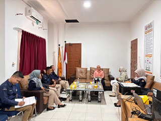 KPU Kota Pekanbaru melakukan koordinasi dengan Bawaslu Kota Pekanbaru terkait perkembangan Pemutakhiran Data Pemilih Berkelanjutan (PDPB)