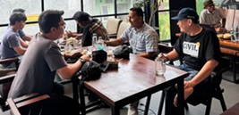 Bawaslu Kota Pekanbaru menggelar diskusi konsolidasi demokrasi bersama akademisi dan tokoh masyarakat