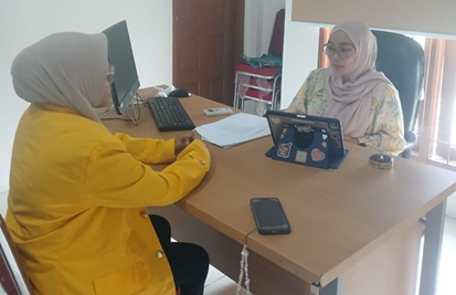 Bawaslu Kota Pekanbaru menerima permintaan informasi dari mahasiswa Universitas Lancang Kuning, Ainun Hamiyah