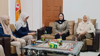 Bawaslu Kota Pekanbaru melaksanakan Rapat Koordinasi Pra Pleno Pemutakhiran Data Pemilih Berkelanjutan (PDPB) Triwulan I Tahun 2026 bersama KPU Kota Pekanbaru