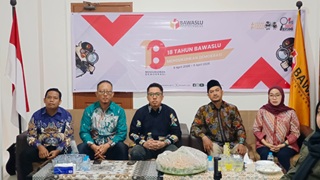 Bawaslu Kota Pekanbaru memperingati Hari Jadi Bawaslu RI