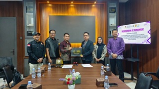 Bawaslu Kota Pekanbaru menandatangani nota kesepahaman (MoA) dengan Universitas Prima Indonesia (UNPRI) Pekanbaru.