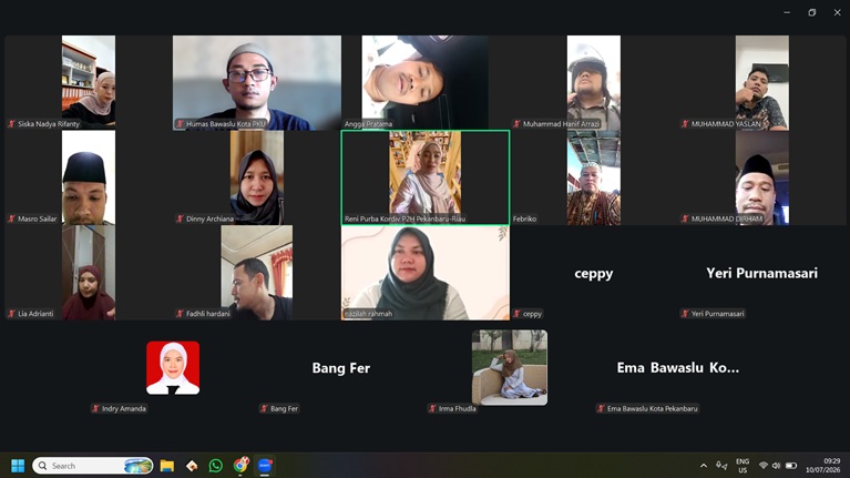 Bawaslu Kota Pekanbaru kembali melaksanakan kegiatan Jumat Sehati (Sehat Rohani) melalui tausyiah keagamaan yang berlangsung di Kantor Bawaslu Kota Pekanbaru.