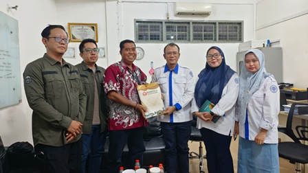 Bawaslu Kota Pekanbaru melaksanakan sosialisasi Kompetisi Debat Penegakan Hukum Pemilu VI Antar Perguruan Tinggi se-Indonesia melalui kunjungan ke Fakultas Hukum Universitas Persada Bunda