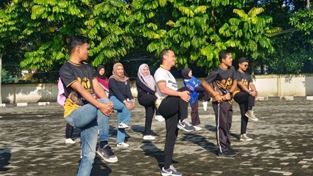 Bawaslu Kota Pekanbaru menggelar kegiatan senam dan jogging pagi sebagai bagian dari upaya menjaga kebugaran serta meningkatkan semangat kerja seluruh jajaran