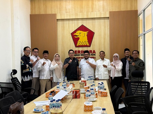 Bawaslu Kota Pekanbaru melaksanakan kunjungan silaturahmi dan Konsolidasi Demokrasi ke Dewan Pimpinan Cabang (DPC) Partai Gerindra Kota Pekanbaru