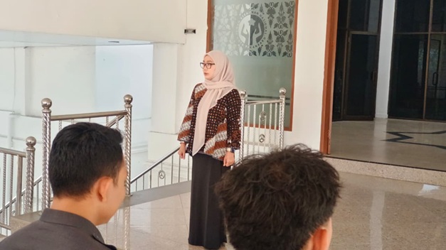 Koordinator Divisi Pencegahan, Partisipasi Masyarakat dan Hubungan Masyarakat (P2H), Reni Purba