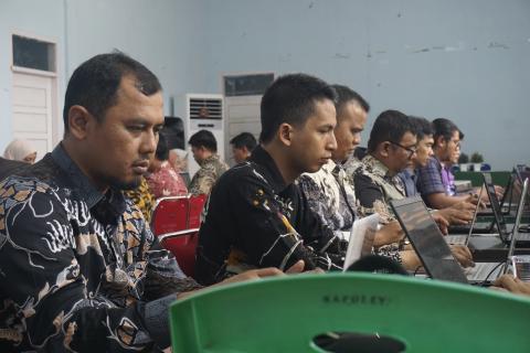 peserta existing saat evaluasi kinerja