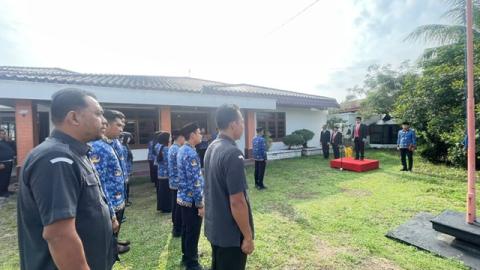  Bawaslu Kota Pekanbaru melaksanakan upacara peringatan Hari Sumpah Pemuda ke-98 Tahun 2026.  Peringatan tahun ini mengusung tema “Patriotik, Gigih, Berempati: Pemuda untuk Indonesia”