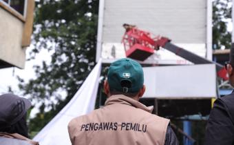 Penertiban Alat Peraga Kampanye