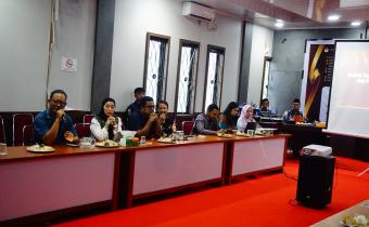 Anggota Bawaslu Pekanbaru Ikuti Forum Group Discussion (FGD) di KPU Kota Pekanbaru Bahas Evaluasi Pemilu Serentak 2024