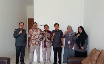 Penerimaan mahasiswa magang ini dilaksanakan di kantor Bawaslu Kota Pekanbaru