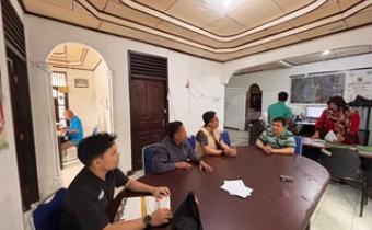 Bawaslu Kota Pekanbaru melaksanakan kegiatan Uji Petik Mandiri di wilayah perbatasan Kota Pekanbaru. Kegiatan kali ini dilakukan di Kelurahan Sialang Munggu, Kecamatan Tuah Madani, yang berbatasan langsung dengan Desa Tarai Bangun, Kecamatan Tambang, Kabupaten Kampar