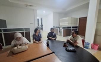 Bawaslu Kota Pekanbaru menggelar diskusi konsolidasi demokrasi dengan mengangkat isu strategis peningkatan pengawasan partisipatif bersama elemen mahasiswa