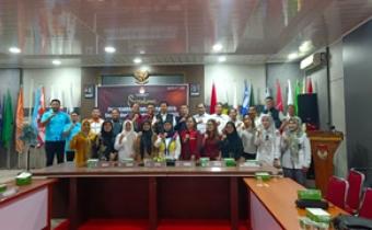 Anggota Bawaslu Kota Pekanbaru menghadiri sekaligus melakukan pengawasan terhadap kegiatan Sosialisasi Pemutakhiran Data Partai Politik (Parpol) melalui Sistem Informasi Partai Politik (SIPOL) Semester I Tahun 2026