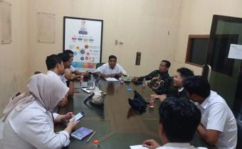 Bawaslu Kota Pekanbaru melakukan koordinasi dengan Bawaslu Provinsi Riau dalam rangka menyukseskan pelaksanaan Sosialisasi Kompetisi Debat Hukum Pemilu
