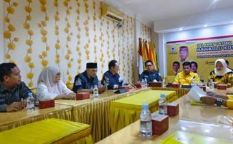 Bawaslu Kota Pekanbaru melaksanakan kunjungan silaturahmi dan Konsolidasi Demokrasi ke Dewan Pimpinan Cabang (DPC) Partai Golkar Kota Pekanbaru.