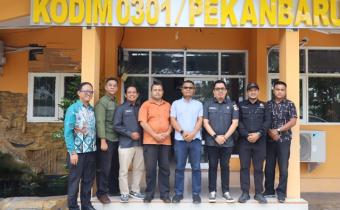 Bawaslu Kota Pekanbaru melaksanakan kegiatan Konsolidasi Demokrasi bersama Kodim 0301/Pekanbaru di Markas Kodim 0301/Pekanbaru.