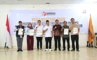 Penandatanganan IKU Jadi Komitmen Bersama Bawaslu se-Riau Tingkatkan Kinerja