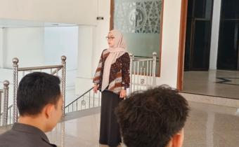 Koordinator Divisi Pencegahan, Partisipasi Masyarakat dan Hubungan Masyarakat (P2H), Reni Purba